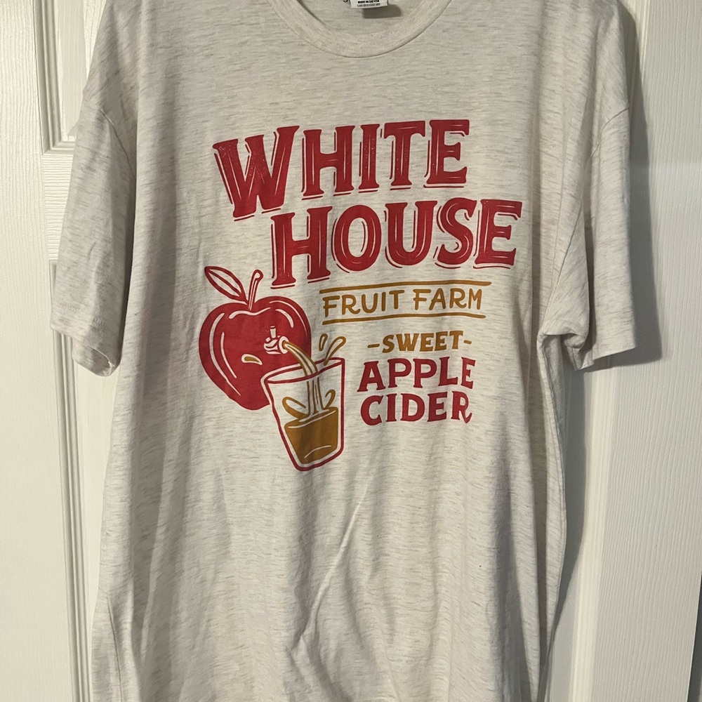 Youngstown Clothing Co White House Fruit Farm Graphic T-Shirt